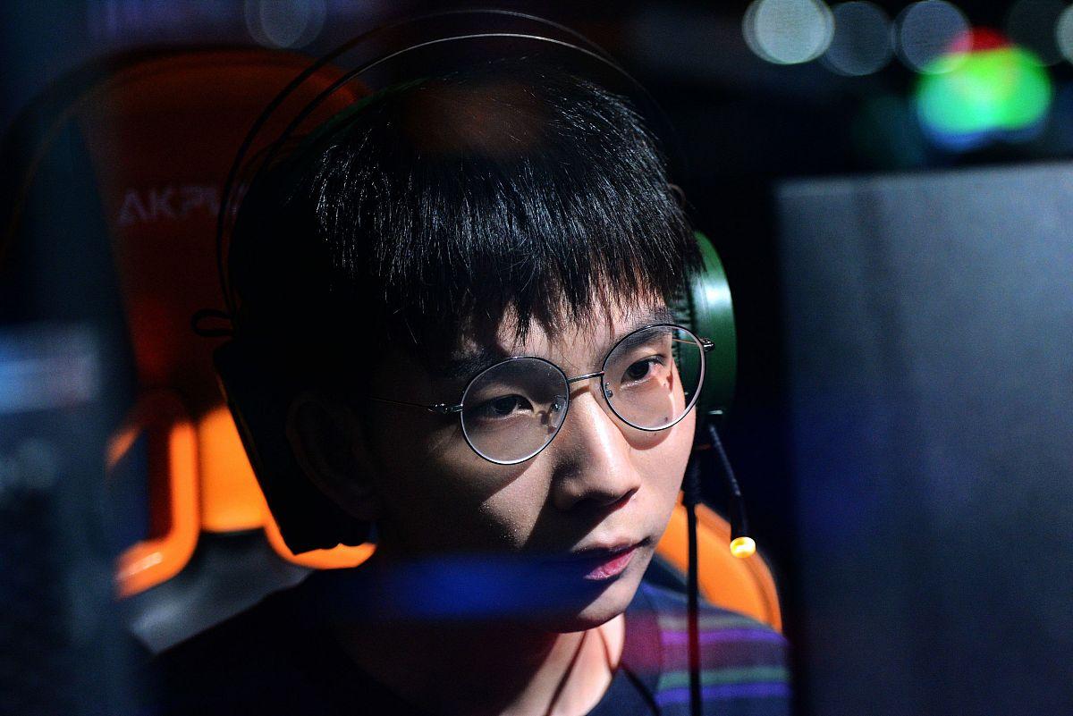 Uzi新星高光表现表现惊艳，TL未来可期！的简单介绍