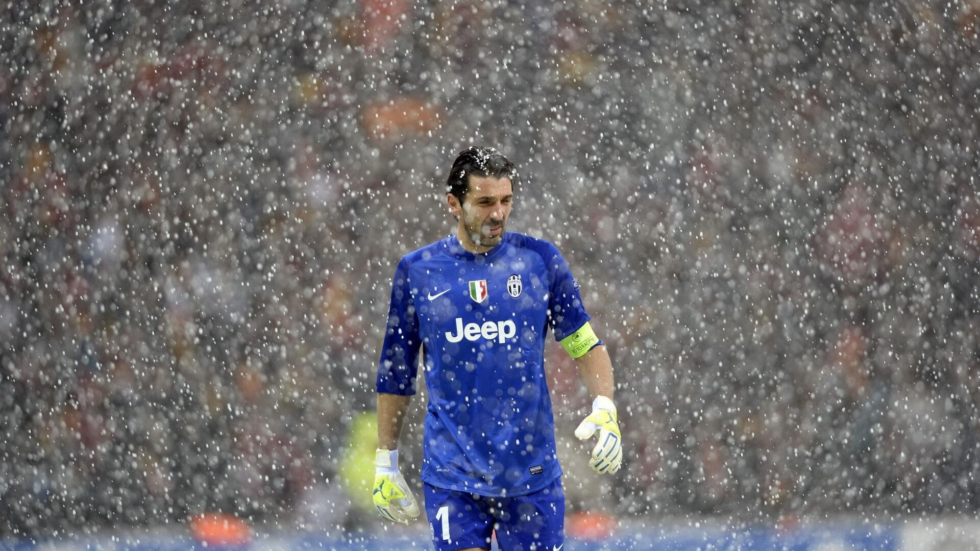 TES观众热烈欢呼!巴特勒迎来三赛季出色发挥全场沸腾不已